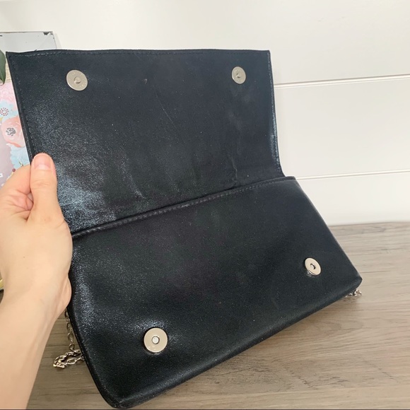 Rhinestone silver chain purse - Picture 14 of 14